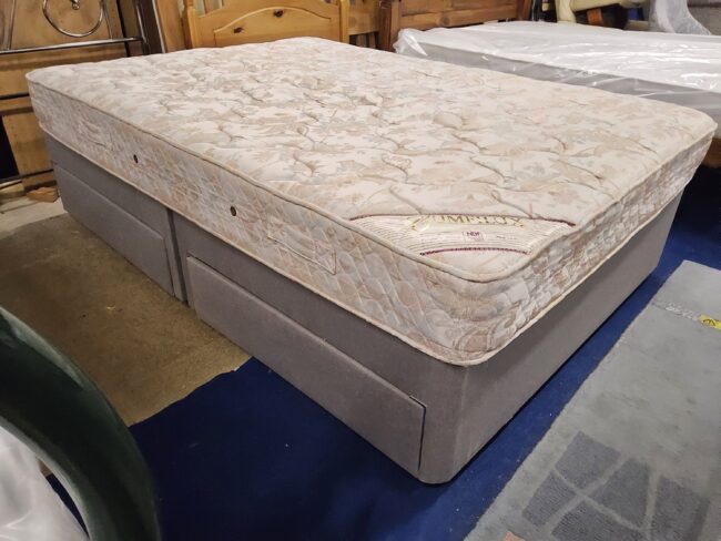 Double bed with mattress - Image 2