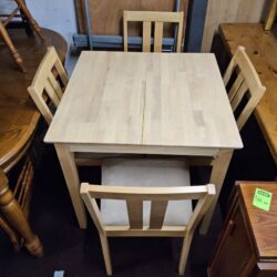 Dinning table and four chairs
