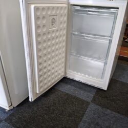 Undercounter freezer