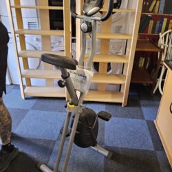 Exercise bike (010112)
