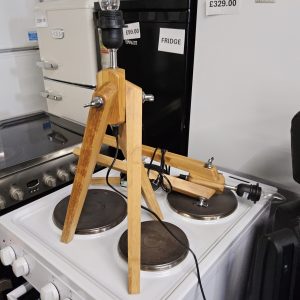 wooden tripod lamp stands (042608) (042609)