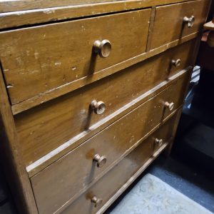 Chest of drawers (062640)