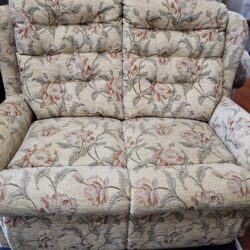 Two seater sofaand two armchairs (0726113)