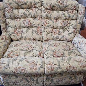 Two seater sofaand two armchairs (0726113)