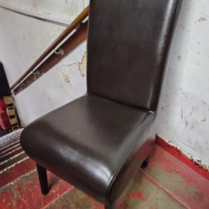 Leather dining chairs x 4 (082617)