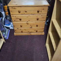 Chest of drawers