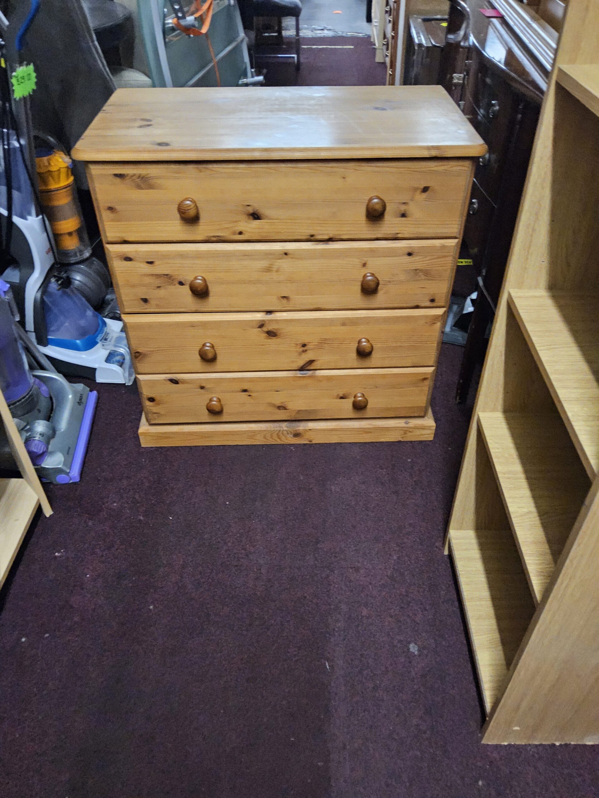 Chest of drawers