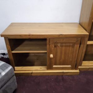 wooden tv stand (092601)