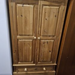Pine Wardrobe (092680)
