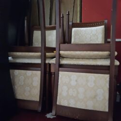 Dining chairs x4