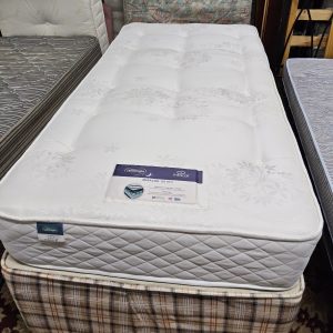 Silentnight single bed with Miracoil Ortho Mattress