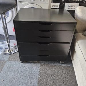 Chest of drawers (102657)