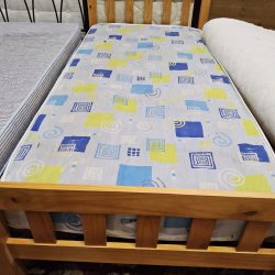 Single bed (102648)