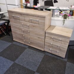 Chest of drawers and bedside set